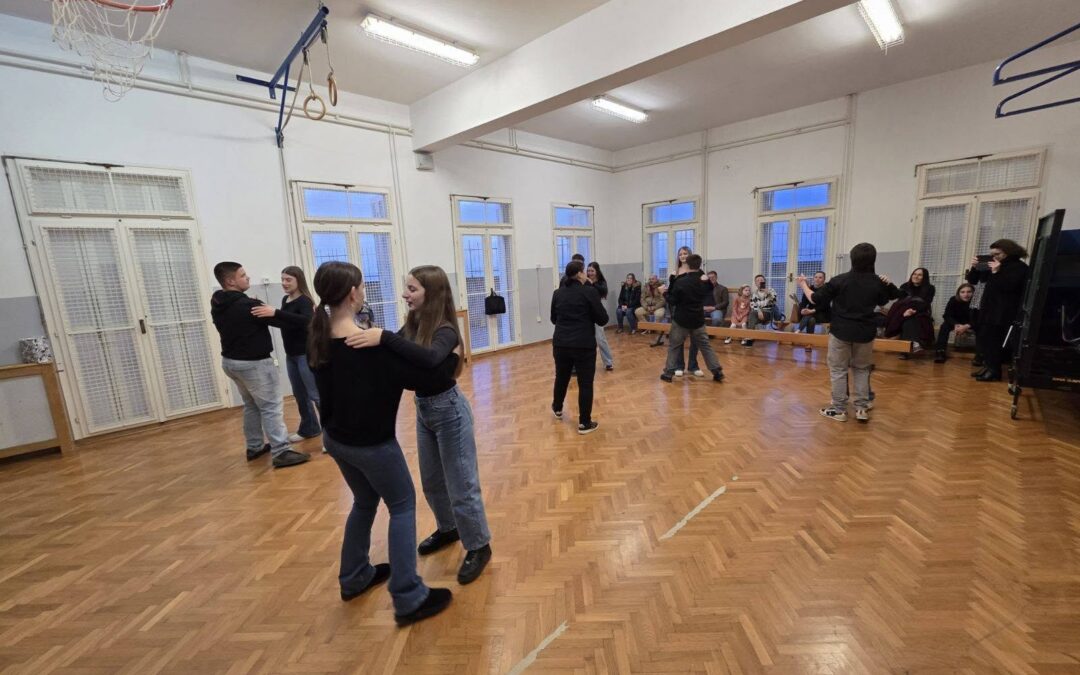 Ballando a scuola – presentazione per i genitori