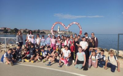 Gli alunni della Bernardo Parentin camminano per la salute